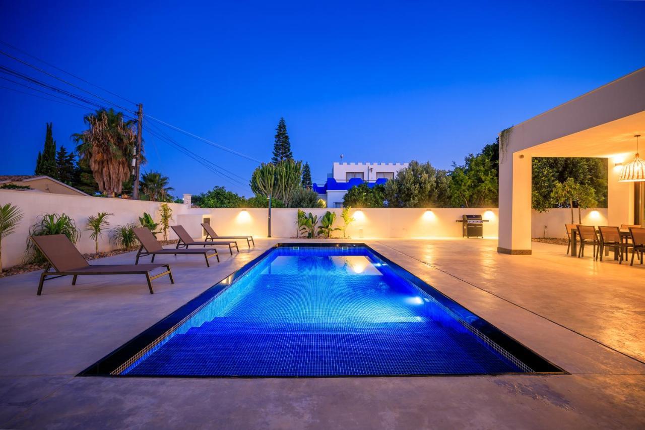 טורבייחה Villa Mi Luna מראה חיצוני תמונה